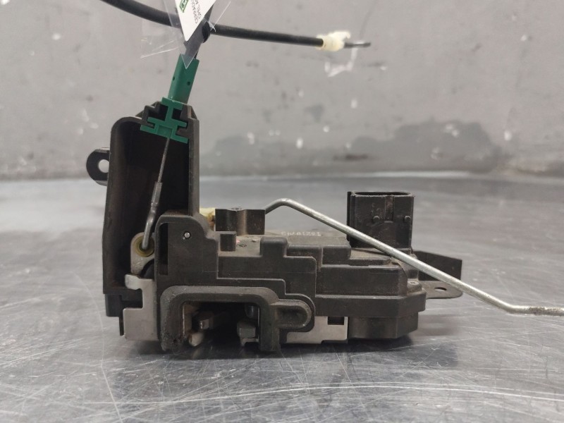 Recambio de cerradura puerta delantera derecha para opel astra h ber. cosmo referencia OEM IAM 13210749 5 PINS 