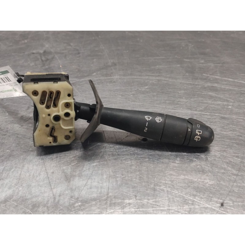 Recambio de mando limpia para renault megane i berlina hatchback (ba0) 1.4e rn (baoe) referencia OEM IAM 7701047262  