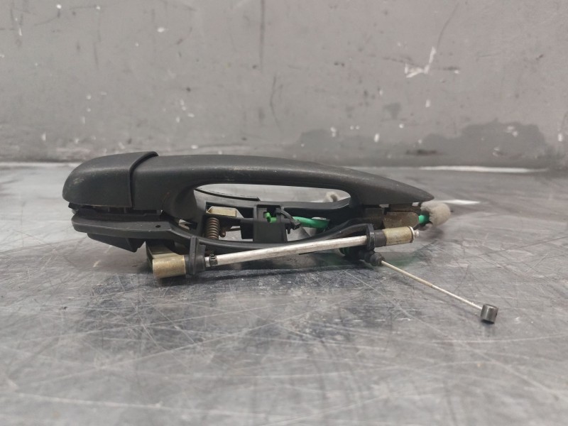 Recambio de maneta exterior trasera izquierda para bmw serie 3 berlina (e46) 320d referencia OEM IAM 51218253453  