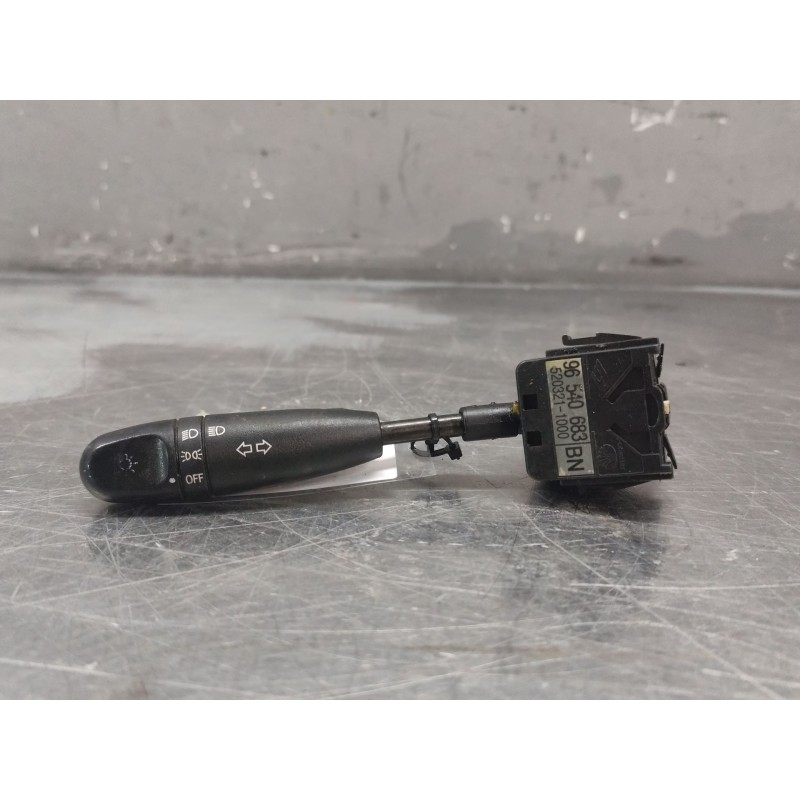 Recambio de mando intermitentes para chevrolet kalos 1.2 s (d/a) referencia OEM IAM 96540683BN 5203211000 7 PINS