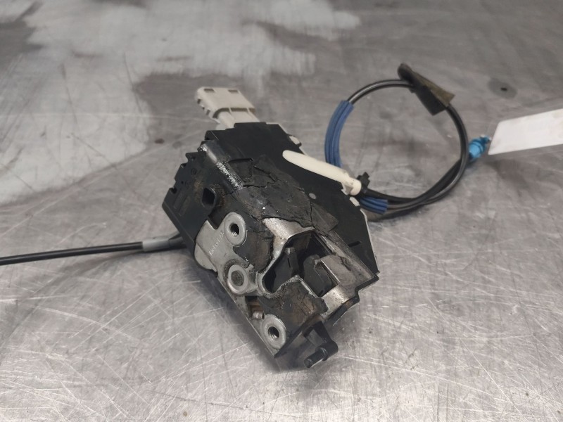 Recambio de cerradura puerta trasera derecha para citroën c4 berlina collection referencia OEM IAM 9681337080  6 PINS