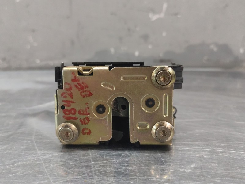 Recambio de cerradura puerta delantera derecha para renault rapid/express (f40) 1.4 familiar (f402/40m) referencia OEM IAM   