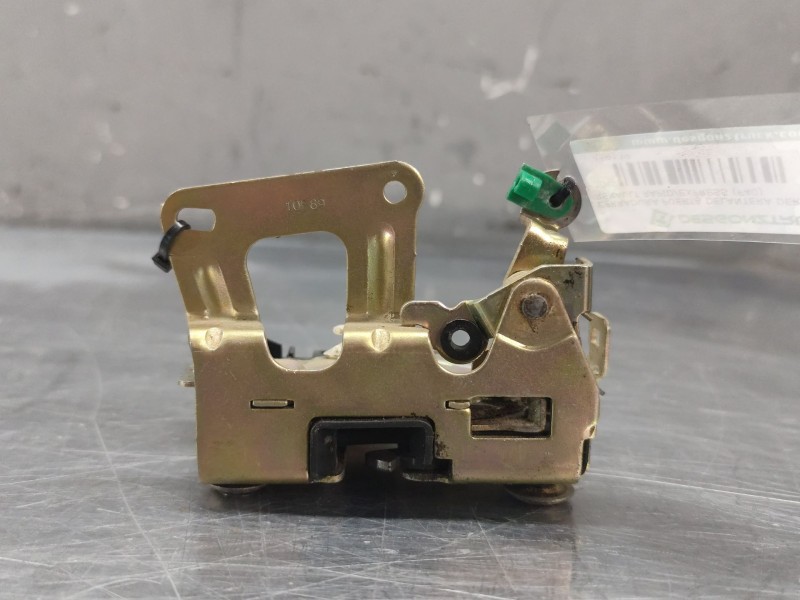 Recambio de cerradura puerta delantera derecha para renault rapid/express (f40) 1.4 familiar (f402/40m) referencia OEM IAM   
