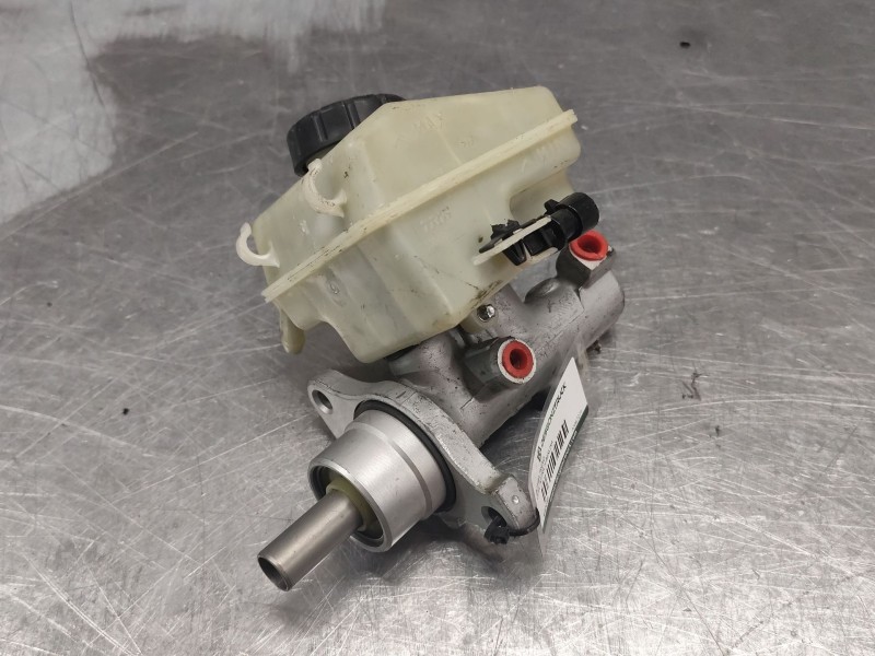 Recambio de bomba freno para opel astra h berlina referencia OEM IAM 32067271  