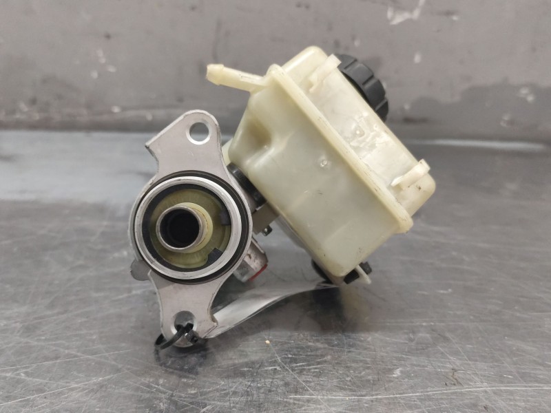 Recambio de bomba freno para opel astra h berlina referencia OEM IAM 32067271  