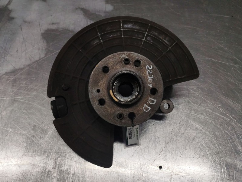 Recambio de mangueta delantera derecha para mercedes-benz clase m (w163) 400 cdi (163.128) referencia OEM IAM   