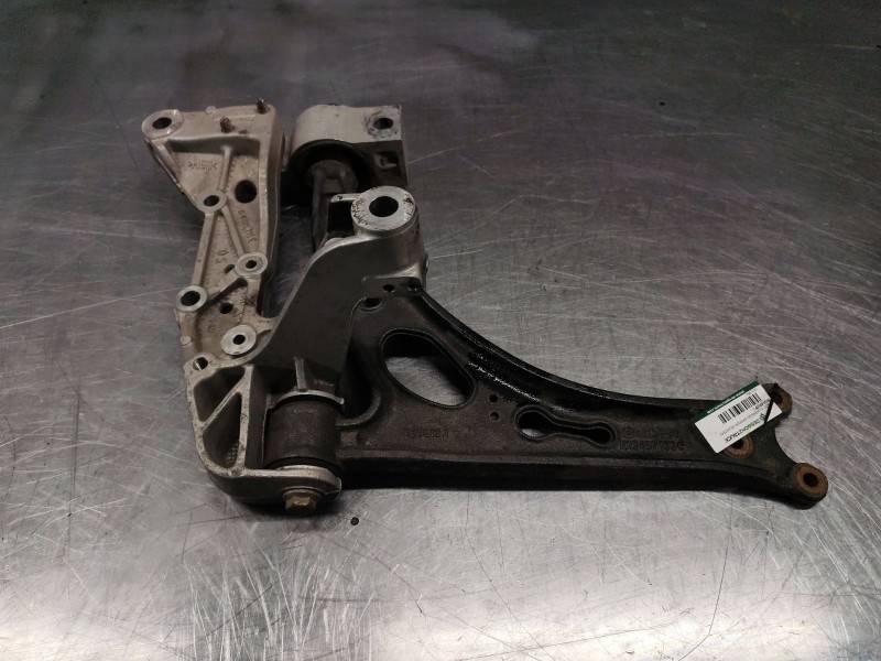 Recambio de brazo suspension inferior delantero izquierdo para audi a3 (8p1) 2.0 tdi 16v referencia OEM IAM   