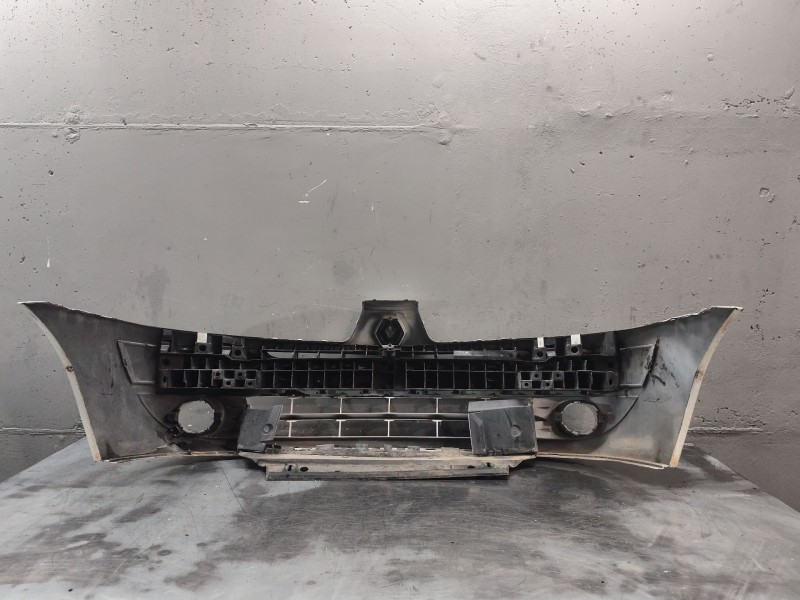 Recambio de paragolpes delantero para renault clio ii fase ii (b/cb0) 1.2 referencia OEM IAM   