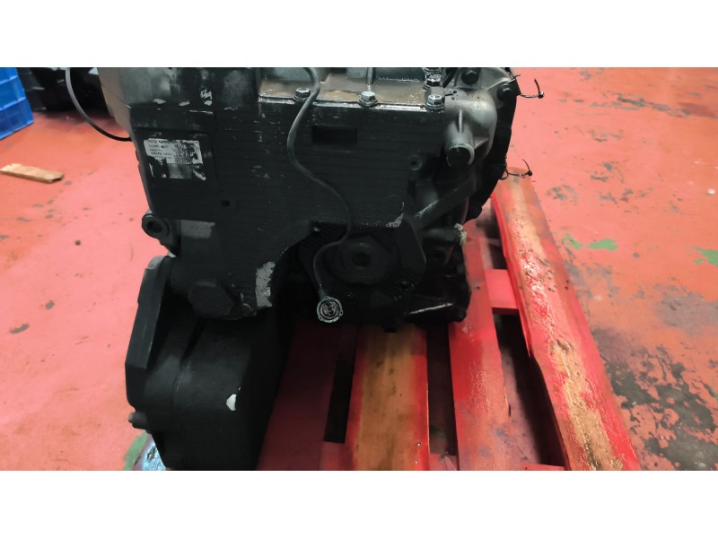 Recambio de caja cambios para renault serie t 10.8 diesel referencia OEM IAM AT2412E 3190712 1100486273