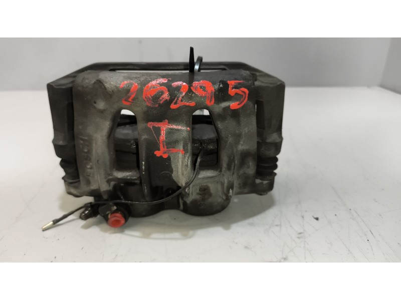 Recambio de pinza freno delantera izquierda para nissan cabstar e 3.0 diesel referencia OEM IAM 204085 BOSCH 