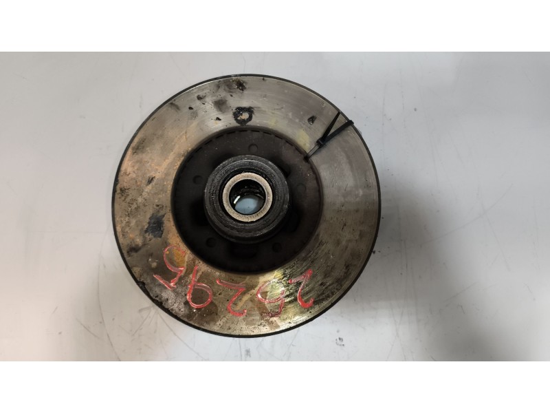 Recambio de buje delantero para nissan cabstar e 3.0 diesel referencia OEM IAM 402049X201  