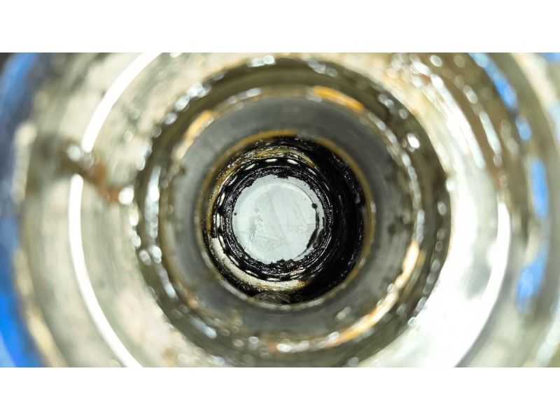 Recambio de buje delantero para nissan cabstar e 3.0 diesel referencia OEM IAM 402049X201  