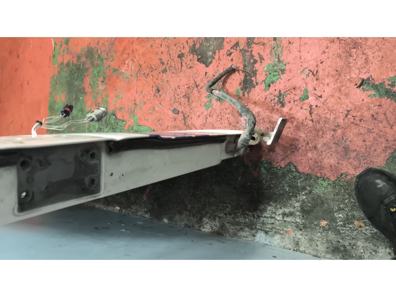 Recambio de puerta delantera izquierda para man tgx 18.xxx fg / 4x2 bl xl referencia OEM IAM 81626004129  