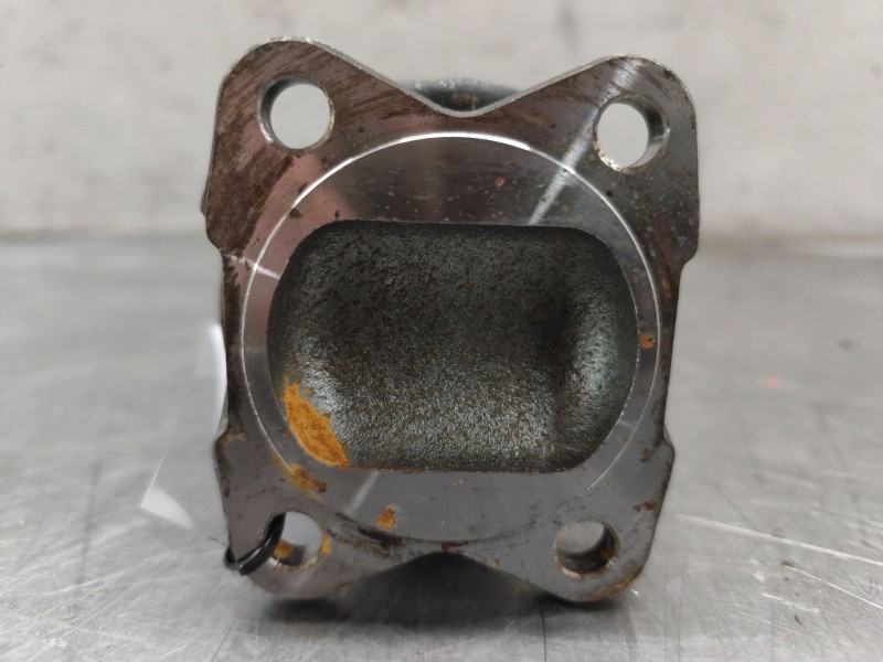 Recambio de transmision central delantera para ssangyong actyon i 200 xdi 4wd referencia OEM IAM   