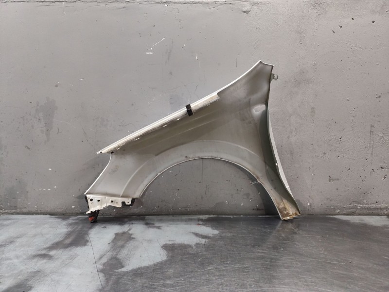 Recambio de aleta delantera derecha para opel astra h ber. cosmo referencia OEM IAM   