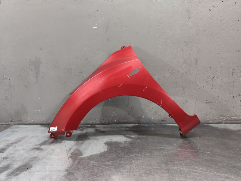 Recambio de aleta delantera izquierda para hyundai i30 (gd) 1.6 crdi referencia OEM IAM   