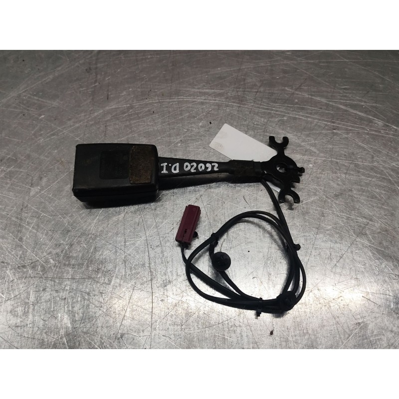 Recambio de enganche de cinturon delantero izquierdo para ford mondeo iv (ba7) 2.0 tdci referencia OEM IAM   