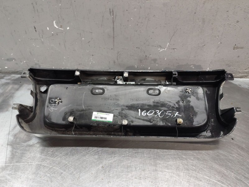Recambio de portamatriculas para toyota celica (t20) 1.8 16v cat referencia OEM IAM 750822029  