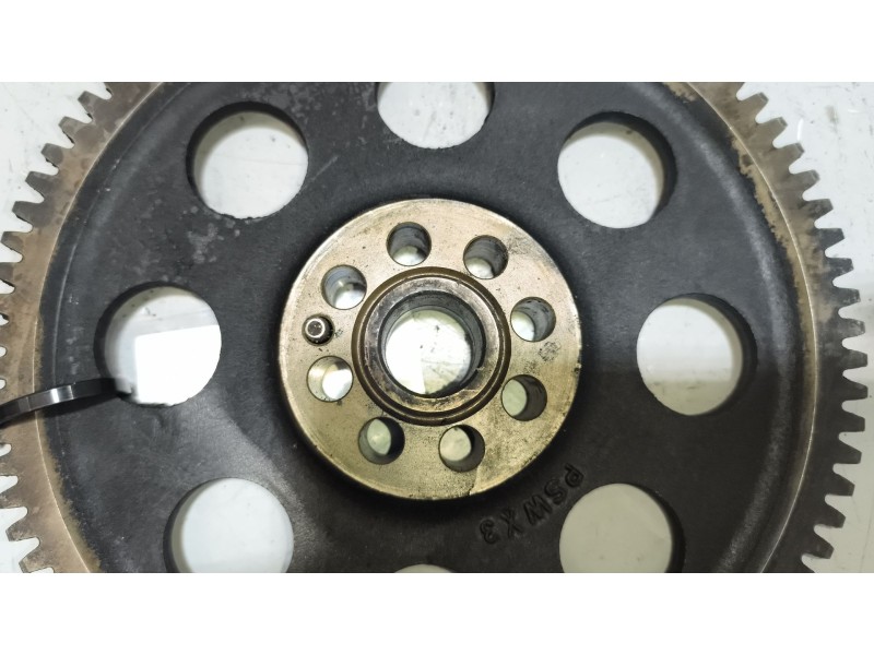 Recambio de piñon para volvo fh xxx fg 4x2 low largo globetrotter (lhh2, l2h2) referencia OEM IAM 8131386  