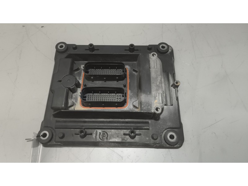 Recambio de centralita motor edc para renault serie t 12.8 diesel referencia OEM IAM 21900545  