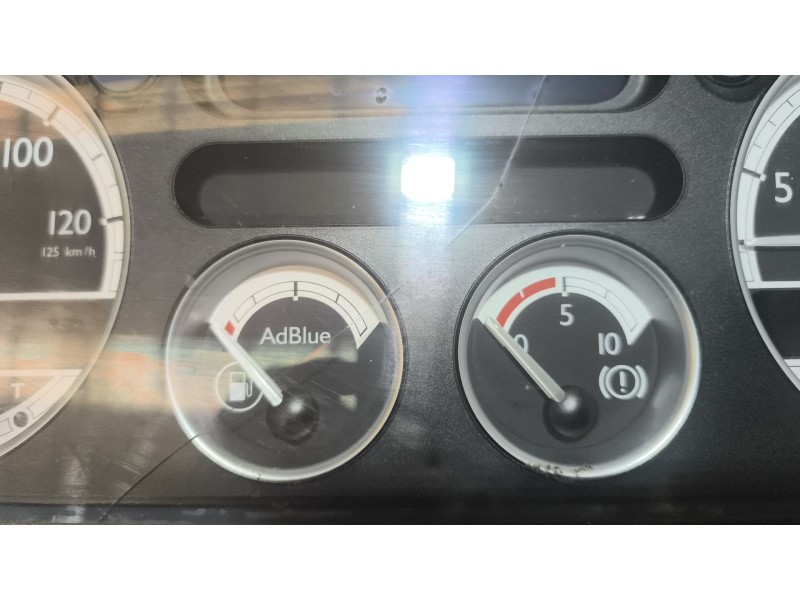 Recambio de cuadro instrumentos para daf serie xf105.xxx 12.9 diesel referencia OEM IAM 1789469  