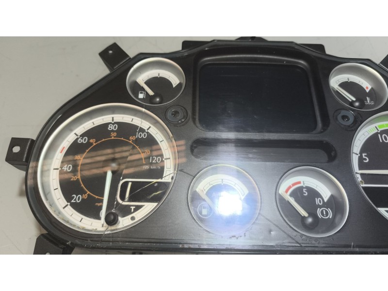 Recambio de cuadro instrumentos para daf serie xf105.xxx 12.9 diesel referencia OEM IAM 1789470  