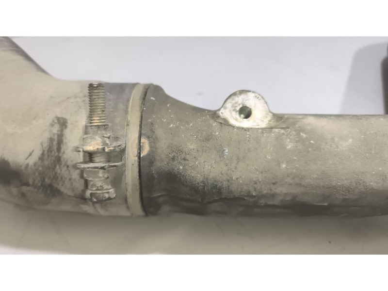 Recambio de tubo admision para iveco eurocargo 05.03  fki 180 e tráfico urbano referencia OEM IAM 504076828  