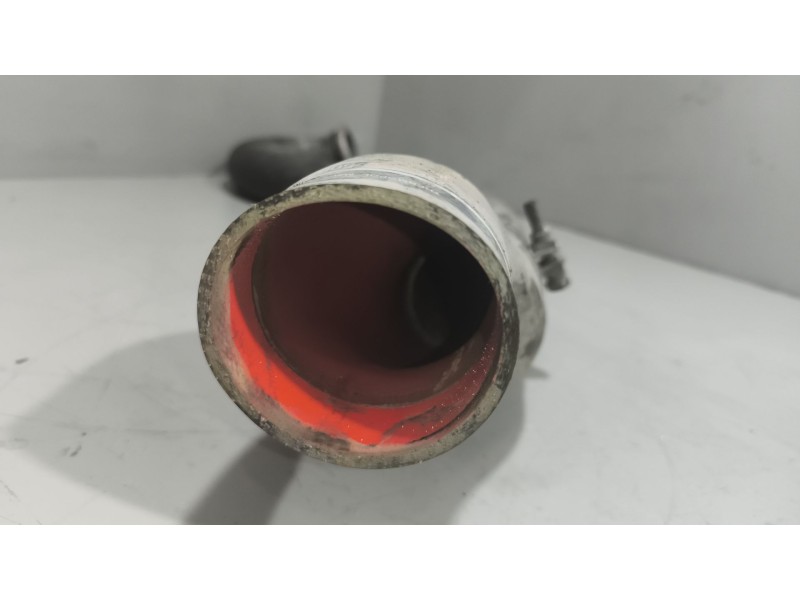 Recambio de tubo admision para iveco eurocargo 05.03  fki 180 e tráfico urbano referencia OEM IAM 504076828  