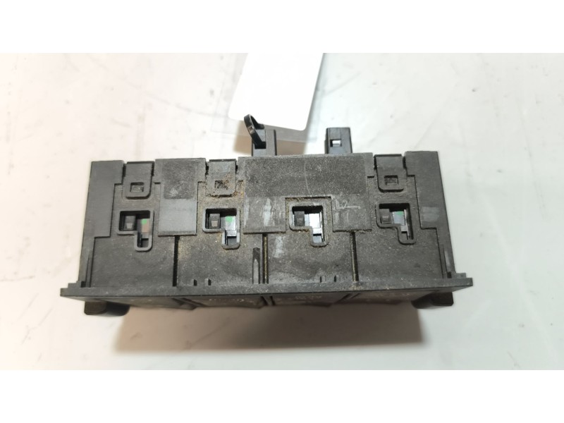 Recambio de interruptor para renault serie t 10.8 diesel referencia OEM IAM 22338209 7422338209 