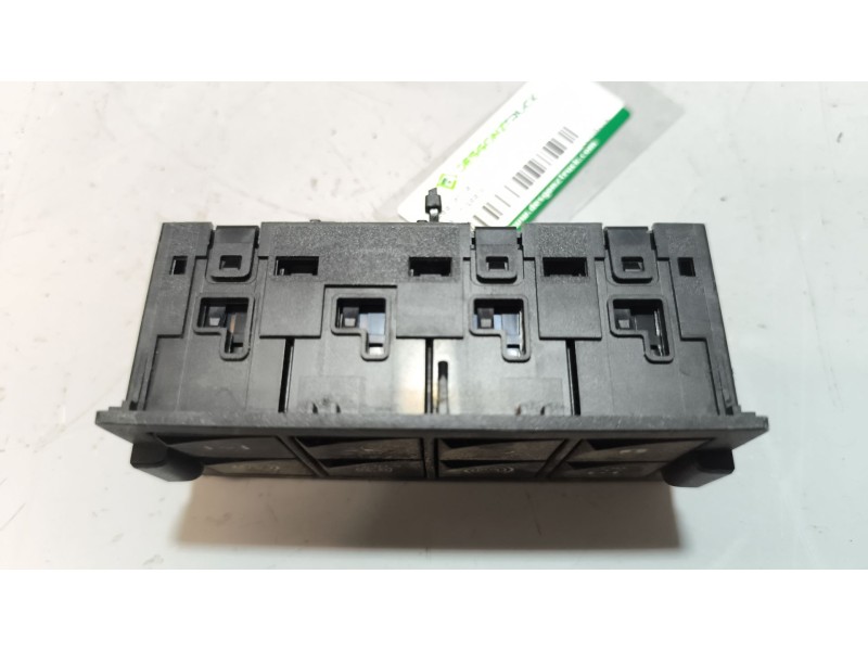 Recambio de interruptor para renault serie t 10.8 diesel referencia OEM IAM 22338209 7422338209 