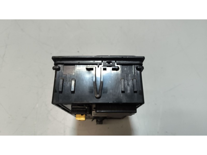 Recambio de mando calefaccion / aire acondicionado para renault serie t 10.8 diesel referencia OEM IAM 22247443  