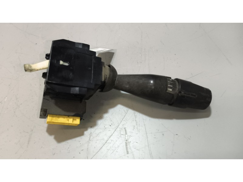 Recambio de mando limpia para renault serie t 10.8 diesel referencia OEM IAM 22007395 7422007395 
