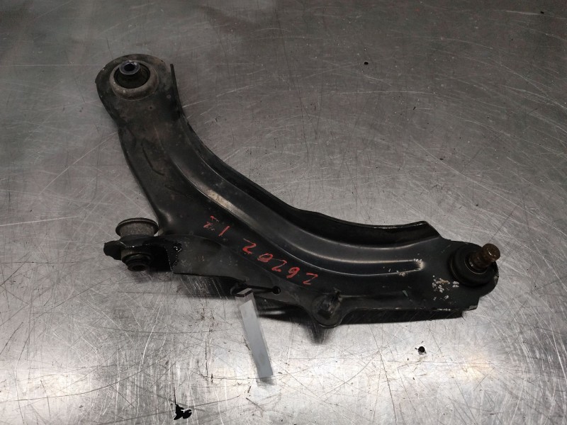 Recambio de brazo suspension inferior delantero izquierdo para renault scenic ii grand confort dynamique referencia OEM IAM   