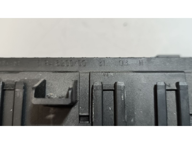 Recambio de caja reles / fusibles para daf serie xf105.xxx 12.9 diesel referencia OEM IAM 1795419  