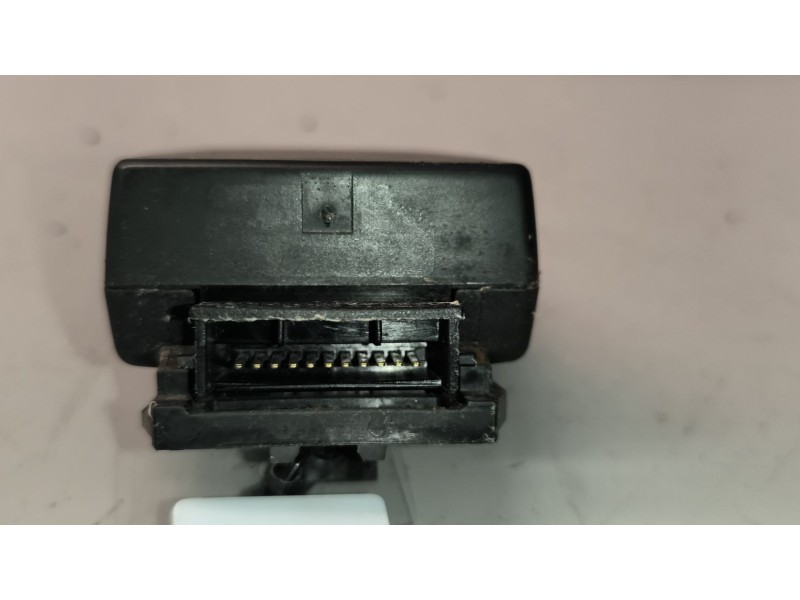 Recambio de mando radio para renault serie t 10.8 diesel referencia OEM IAM 7421708999  