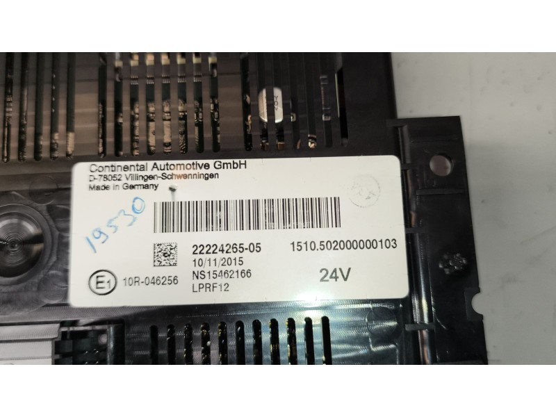 Recambio de pantalla multifuncion para renault serie t 10.8 diesel referencia OEM IAM 7422224265 22224265 