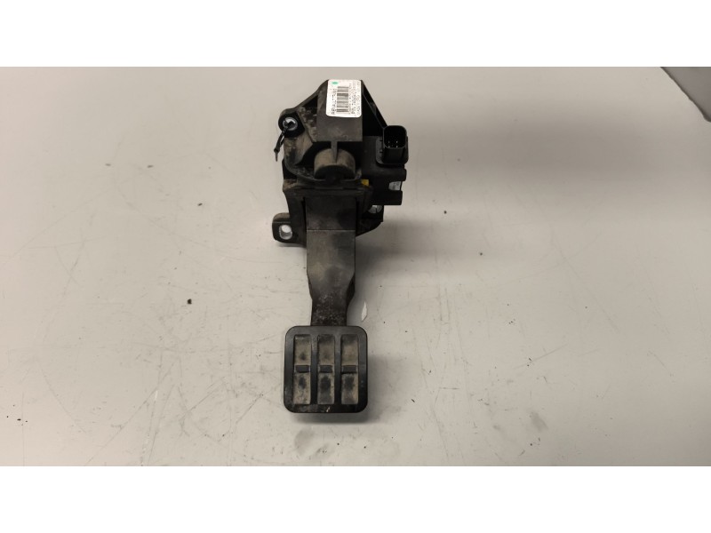 Recambio de pedal acelerador para renault serie t 10.8 diesel referencia OEM IAM 7484541219  