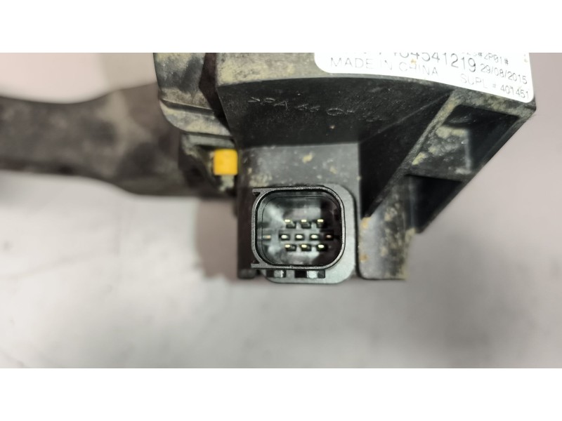 Recambio de pedal acelerador para renault serie t 10.8 diesel referencia OEM IAM 7484541219  