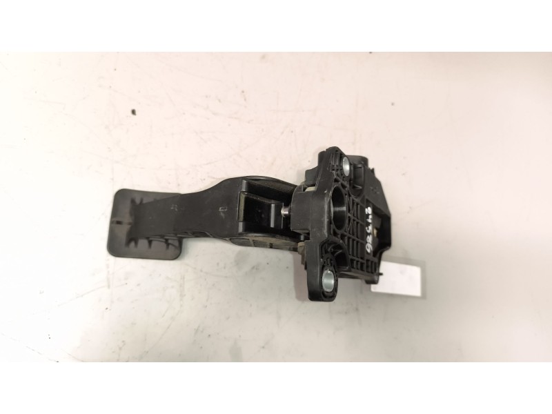 Recambio de pedal acelerador para renault serie t 10.8 diesel referencia OEM IAM 7484541219  
