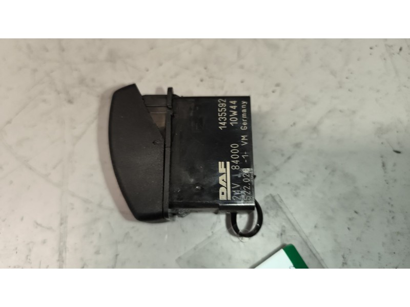 Recambio de interruptor para daf serie xf105.xxx 12.9 diesel referencia OEM IAM 1435592  