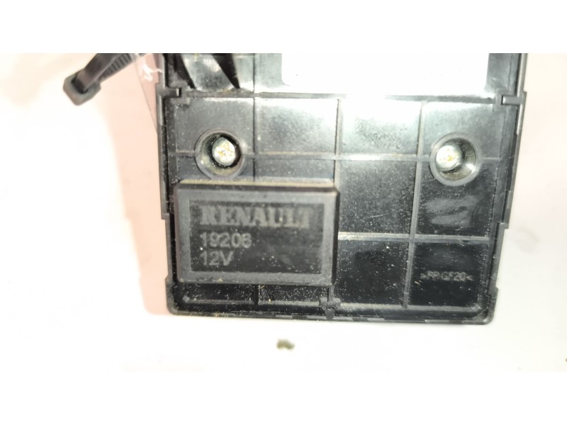 Recambio de mando multifuncion para renault serie t 10.8 diesel referencia OEM IAM 7422307046 22307046 