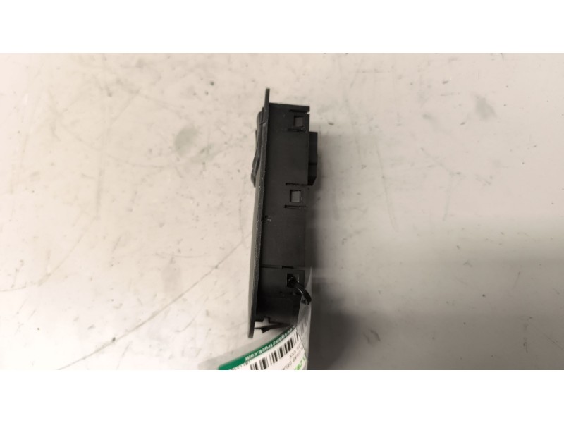 Recambio de mando elevalunas delantero derecho para daf serie xf105.xxx 12.9 diesel referencia OEM IAM 1811229  