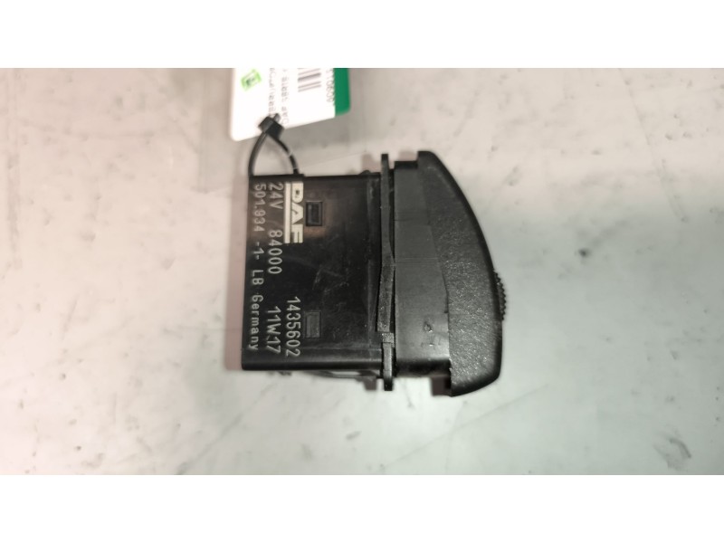 Recambio de interruptor para daf serie xf105.xxx 12.9 diesel referencia OEM IAM 1435602  