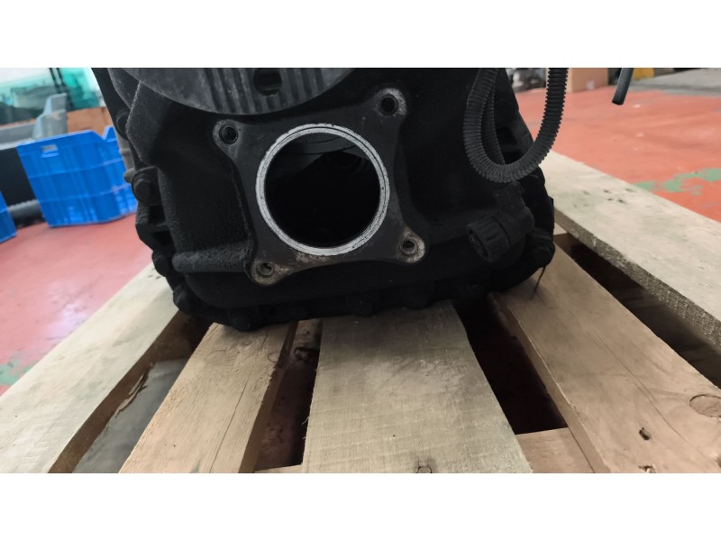 Recambio de caja cambios para renault magnum ab 2005 12.8 diesel referencia OEM IAM AT2612D 3190589 1100085802