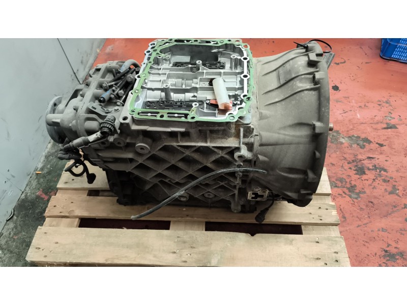 Recambio de caja cambios para renault magnum ab 2005 12.8 diesel referencia OEM IAM AT2612D 3190589 1100085802