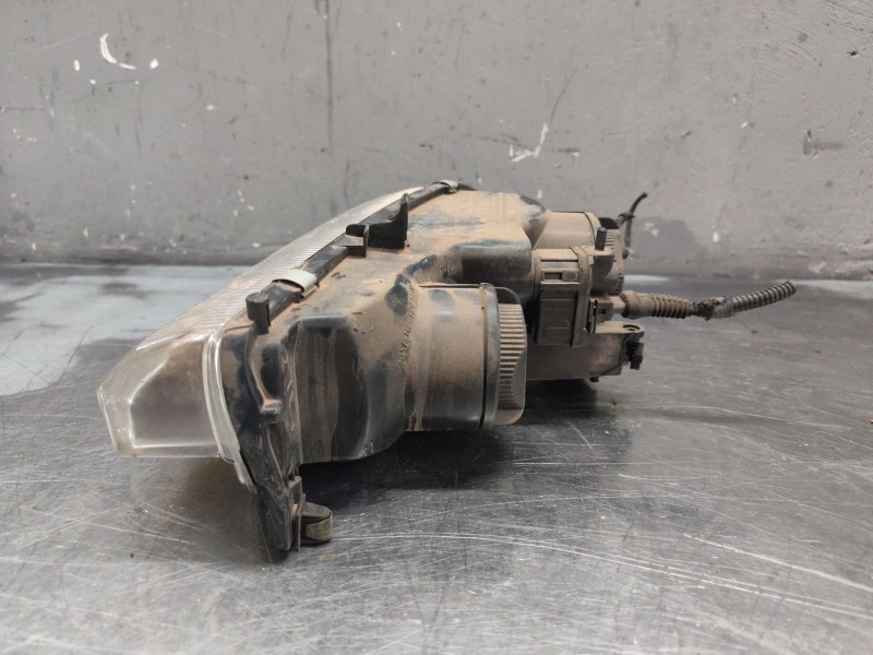 Recambio de faro derecho para alfa romeo 156 (932_) 1.9 jtd (932.a2b00) referencia OEM IAM 086671106R  