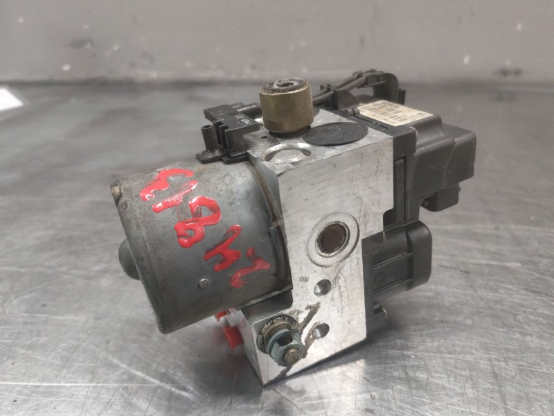 Recambio de abs para audi a4 berlina (b5) 1.8 referencia OEM IAM 8e0614111 0273004132 