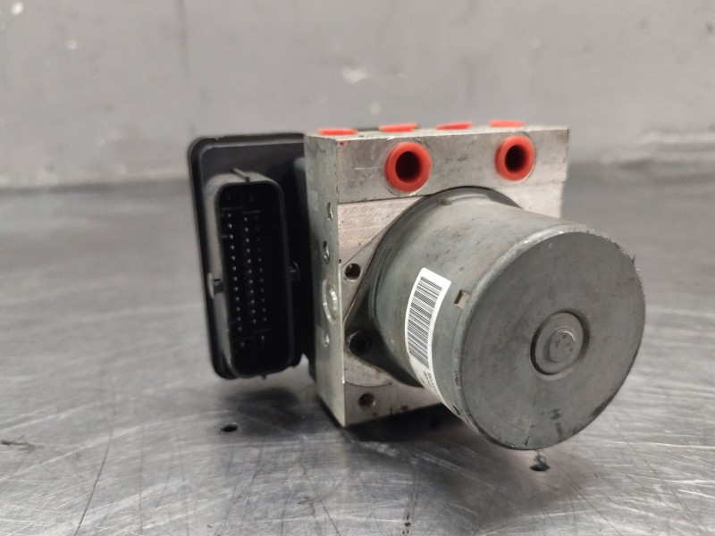 Recambio de abs para hyundai i30 (gd) 1.6 crdi referencia OEM IAM 58900A6230 GL52 
