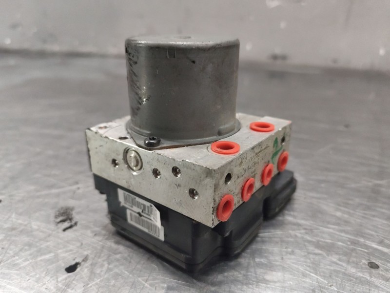 Recambio de abs para hyundai i30 (gd) 1.6 crdi referencia OEM IAM 58900A6230 GL52 