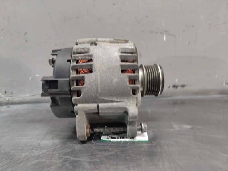 Recambio de alternador para volkswagen polo v (6r1, 6c1) 1.6 tdi referencia OEM IAM 03L903023F 112136316 2607703A